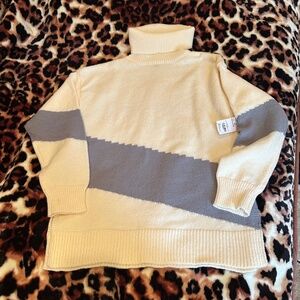 NWT Suzanne Betro sweater turtleneck SM